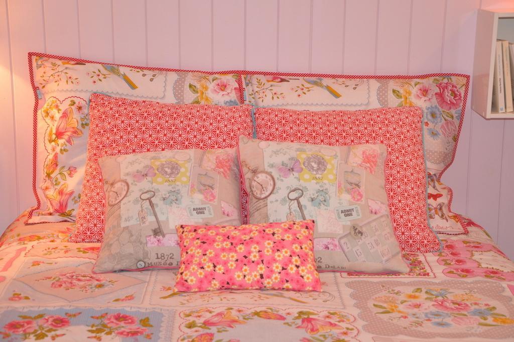 La Maison De Rose Bed & Breakfast Brossac ห้อง รูปภาพ